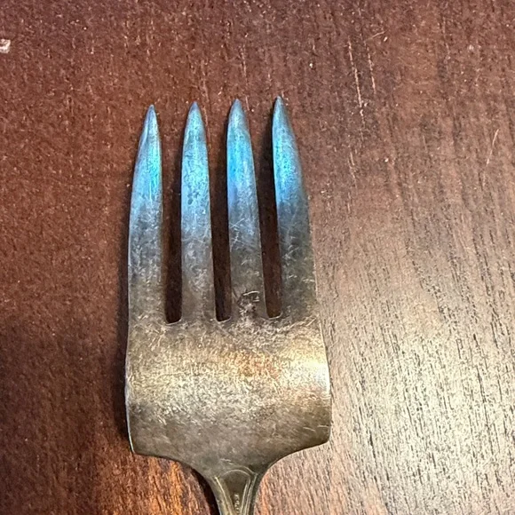 Heirloom Silverplate Serving pieces - Picture 4 of 8